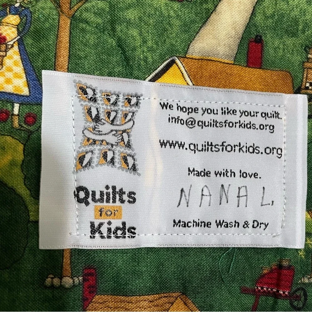 Handmade Lap Quilt‎ Cottacore Yellow Check Village Scene Green Border